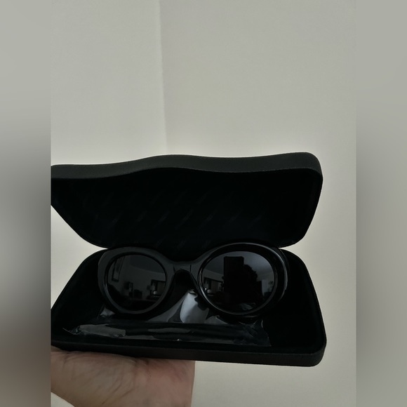 Balenciaga sunglasses - Picture 8 of 14